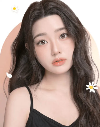 Close-up of a girl with long lashes wearing Eyecandys Onepick Becca Azuki color contact lenses – available as prescription colored contact lenses