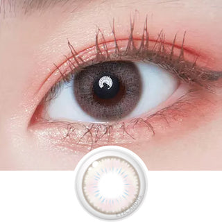 Macro shot of an eye wearing the DooNoon Misty Pink (20pk) prescription colour contact lens, showing the multi-colored detail and natural effect on dark brown eyes, with clean eye makeup. At the bottom is the pattern of the colored lens design, showing the dotted detail and pigmentation.