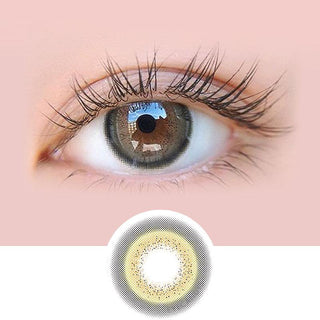 Close up of Maddie Green circle lenses with prescription, with minimal eye makeup, showing the natural effect of the contact lens
