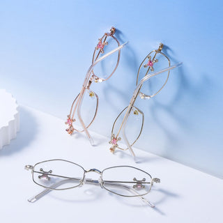 Marquee glasses by EyeCandys – geometric full-frame design in gold, silver, and rose gold for wide and heart-shaped faces. Supports prescription lenses, blue light blocking, transition lenses, Zeiss anti-reflective coating, and polarization.
