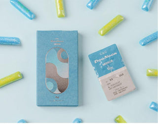 Variety of DooNoon Mirror Clear Monthly contact lens colors displayed, with closeups of an eye wearing the contact lens colors, and with a model wearing the contact lens colors showing realistic eye-enlarging effect from various angles.