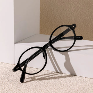 EyeCandys prescription reading glasses with blue light blocking feature, designed to reduce eye strain and improve focus. Stylish, comfortable, and perfect for daily wear, these glasses offer protection against digital screens and harmful blue light. Ideal for readers, gamers, and professionals. Available in various modern frames and prescription options.