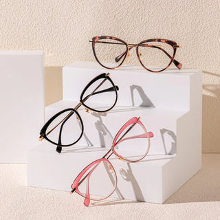 EyeCandys Shelly prescription reading glasses featuring a stylish, modern design for clear vision. Perfect for reading, these high-quality, durable glasses are available in various prescription strengths. Ideal for those looking for fashionable and functional eyewear, offering comfort and clarity for daily use