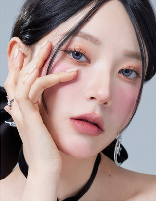 Several views of a Korean model with the Eyesm Dollring Chole Blue color contact lenses. An enlargement of a model's eyes with the prescription colored contacts, demonstrating the subtle yet striking change on dark eyes.