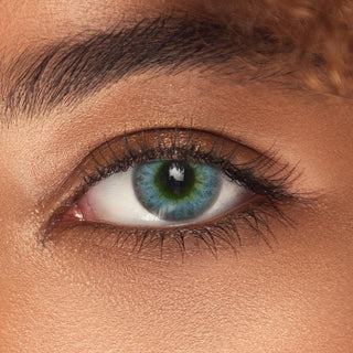 Innovision Elite II: 3-tone Blue Natural Color Contact Lens for Dark Eyes - EyeCandys