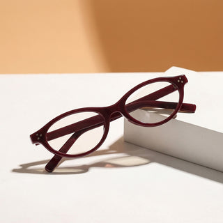 Eyecandys Loretta Oval Full Frame prescription reading glasses, suitable for Diamond and Heart face shapes, available in blue light blocking and photochromic lenses.