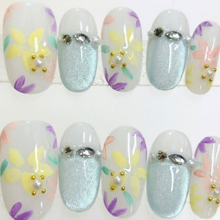 Floreline Press-On Nails