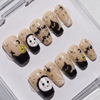 Trick or Chic Press-On Nails