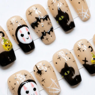 Trick or Chic Press-On Nails