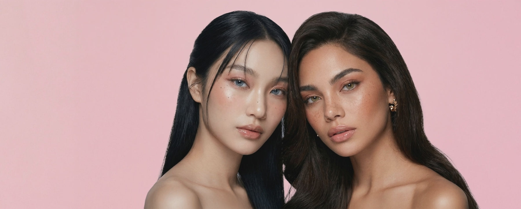 EyeCandys Acuvue Define Sheer Dream colored contact lenses packaging, showcasing the branded lens box for a natural-looking eye enhancement.