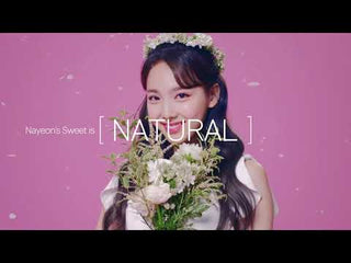 celebrity Nayeon wearing Acuvue Define Radiant Sweet colored contact lenses by EyeCandys